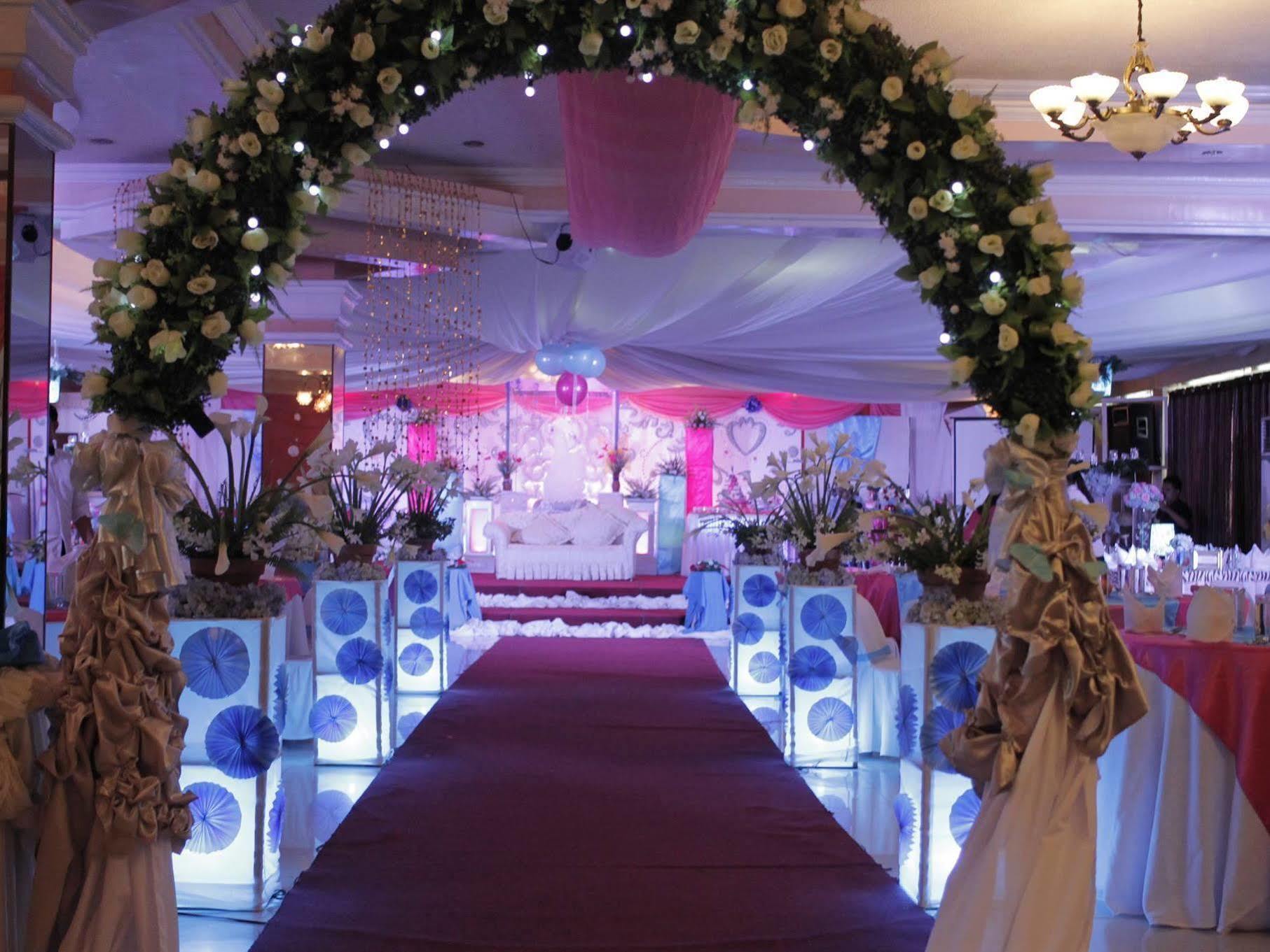 Golden Palace Hotel Tagum Kültér fotó